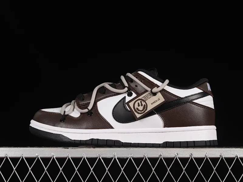 All Categories Nk SB Dunk Series Nk SB Dunk Low Low-top sneakers Nk Dunk Low Black Smiley Customized version of deconstructed strap casual sneakers DJ6188-002